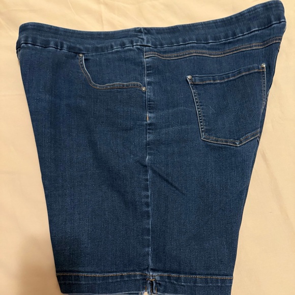 Terra & Sky Dark Blue Jean Shorts - Picture 3 of 6